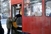 Starijeg muškarca nije puštao u tramvaj i izudarao ga nogom